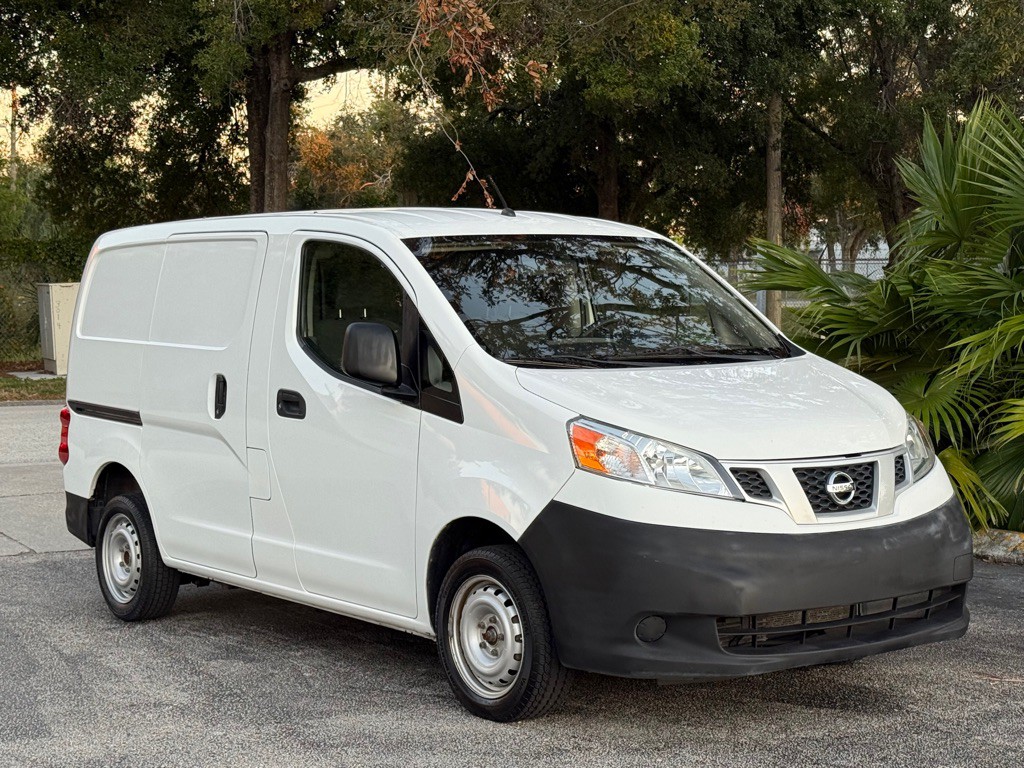 2016 Nissan NV200 Image 17