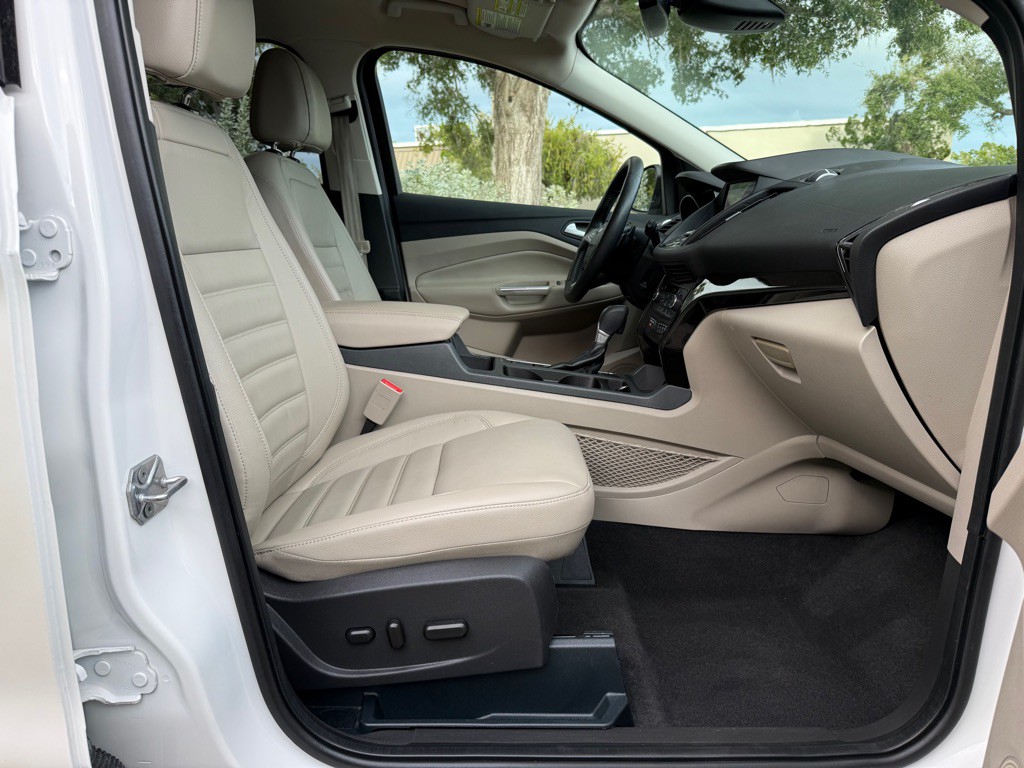 2017 Ford Escape Image 34