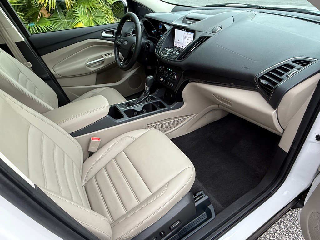 2017 Ford Escape Image 35