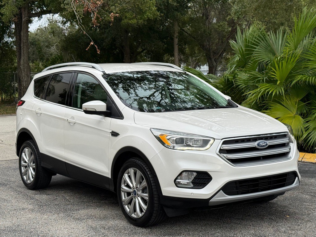 2017 Ford Escape Image 39