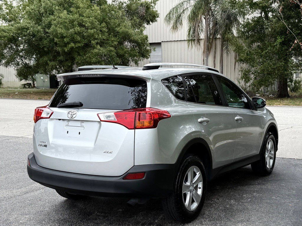2013 Toyota Rav4 Image 3
