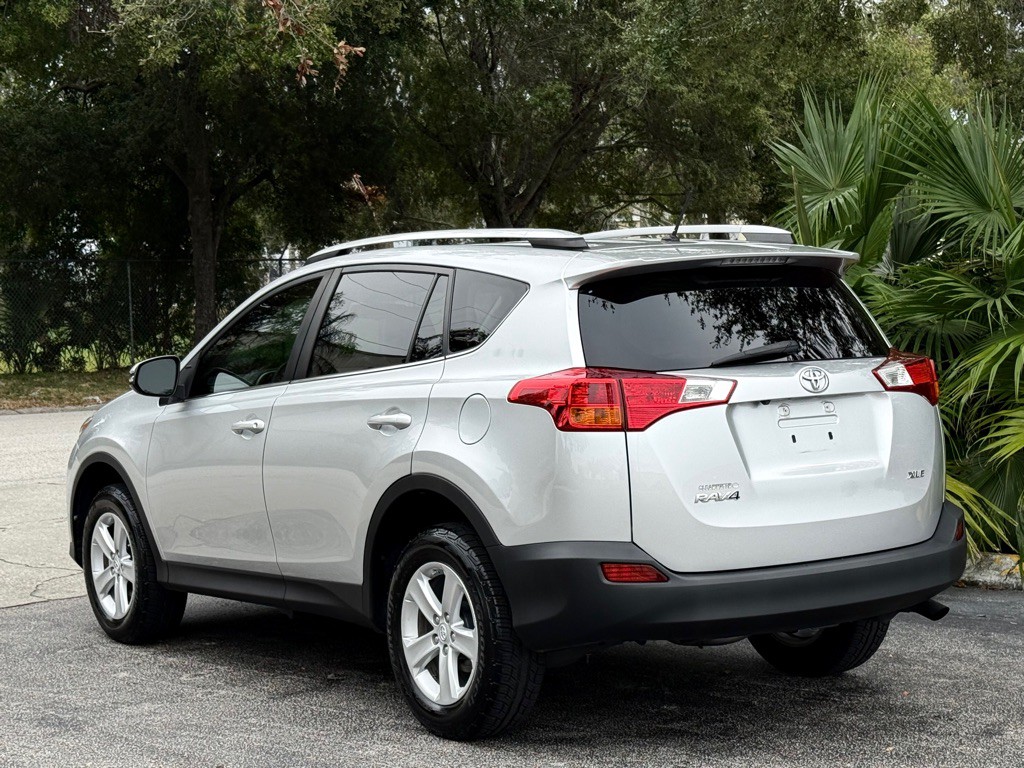 2013 Toyota Rav4 Image 12