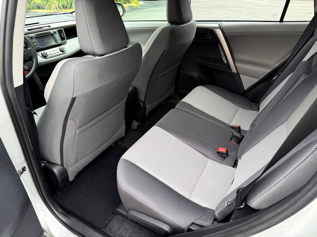 2013 Toyota Rav4 Image 14
