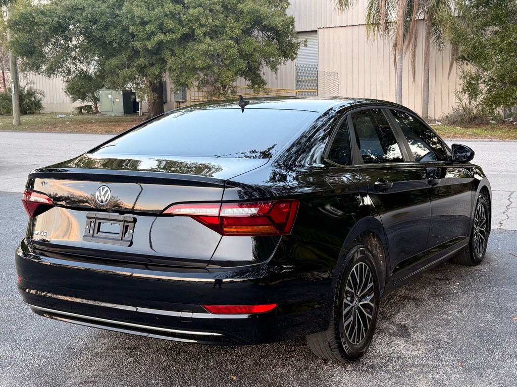 2019 Volkswagen Jetta Image 3