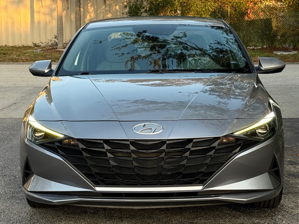 2022 Hyundai Elantra Image 27