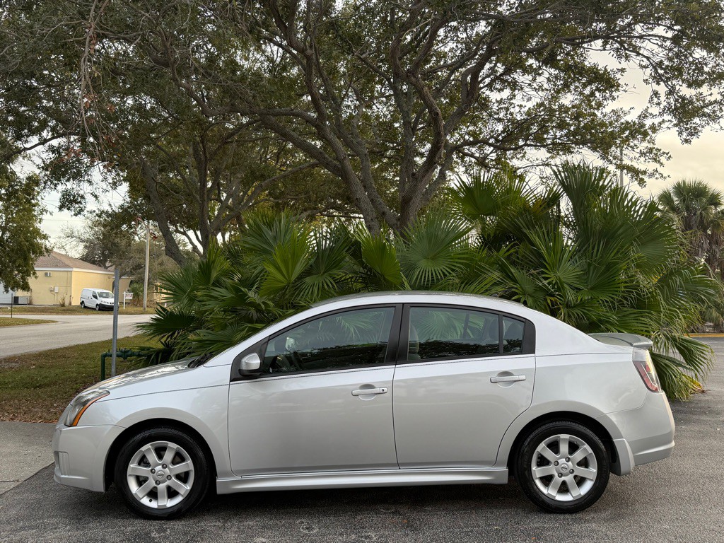 2012 Nissan Sentra Image 4