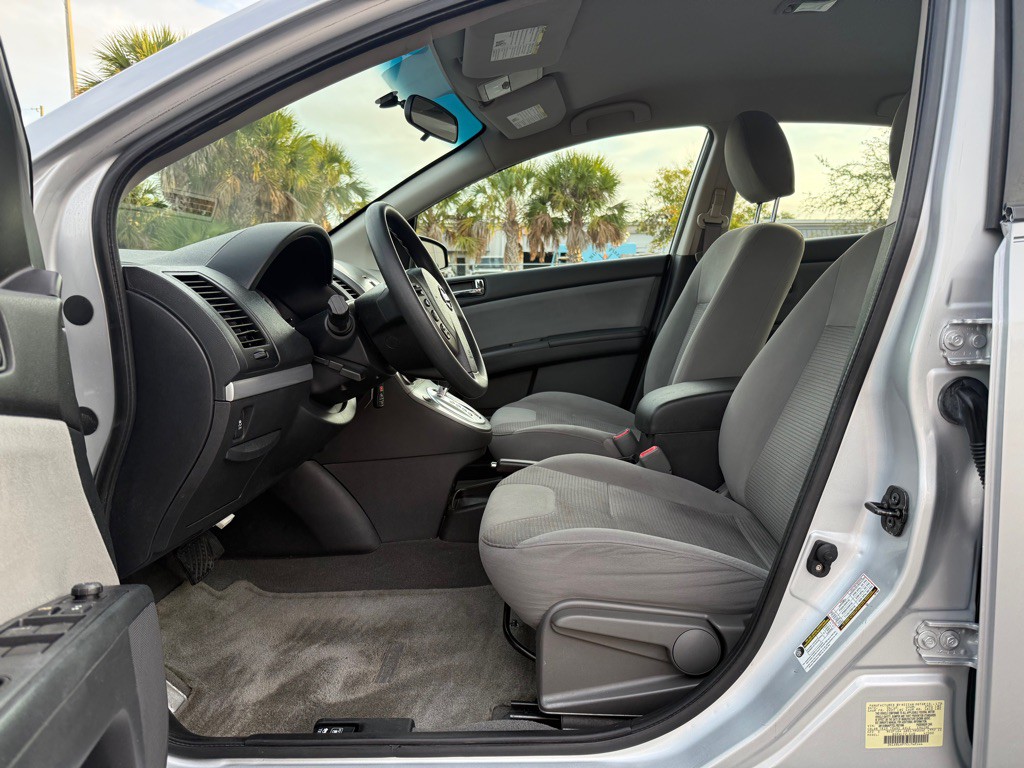 2012 Nissan Sentra Image 6