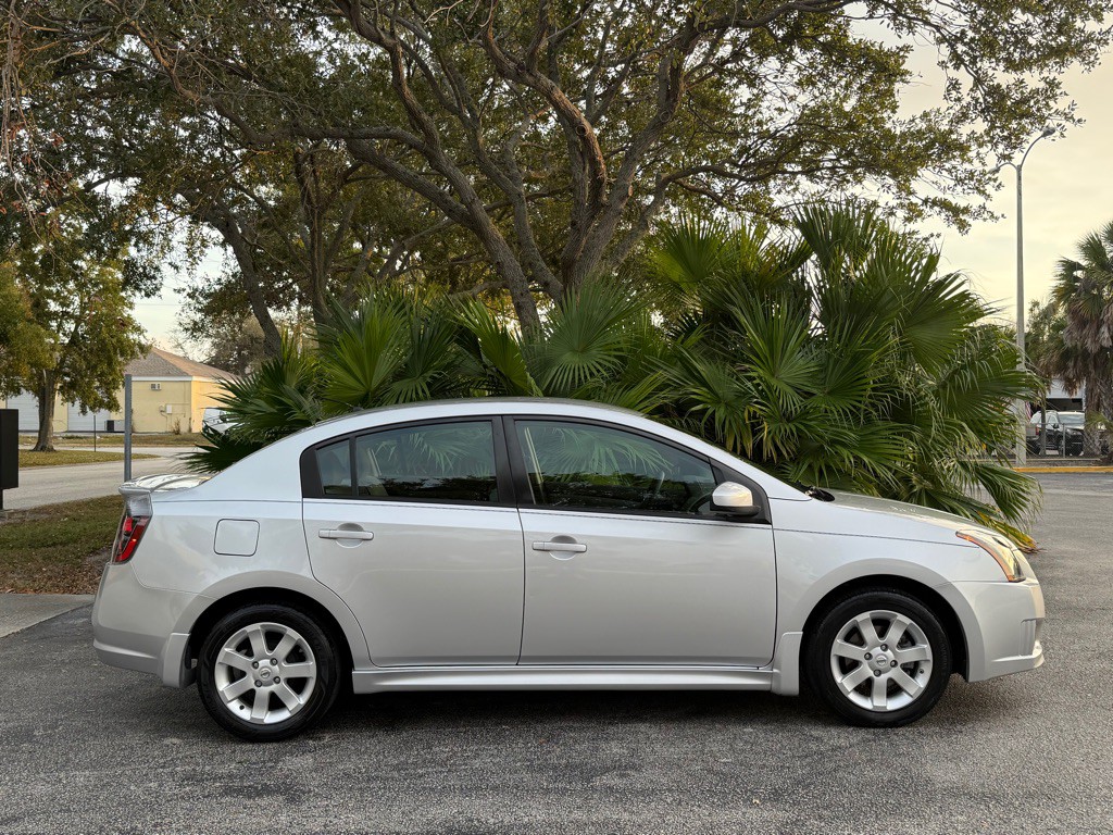 2012 Nissan Sentra Image 18