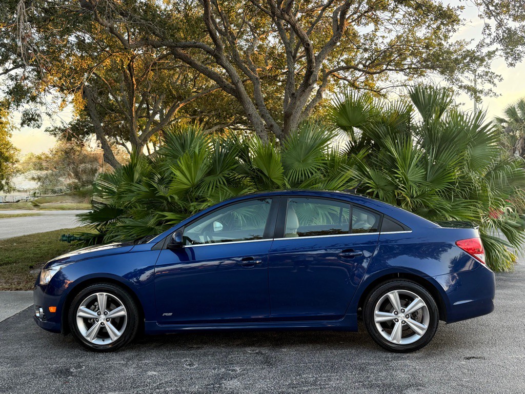 2012 Chevrolet Cruze Image 4