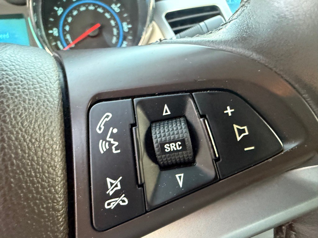 2012 Chevrolet Cruze Image 9