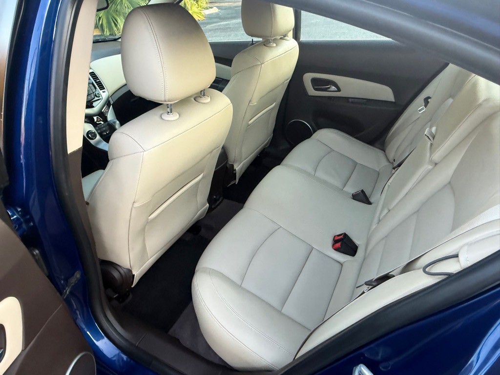 2012 Chevrolet Cruze Image 15