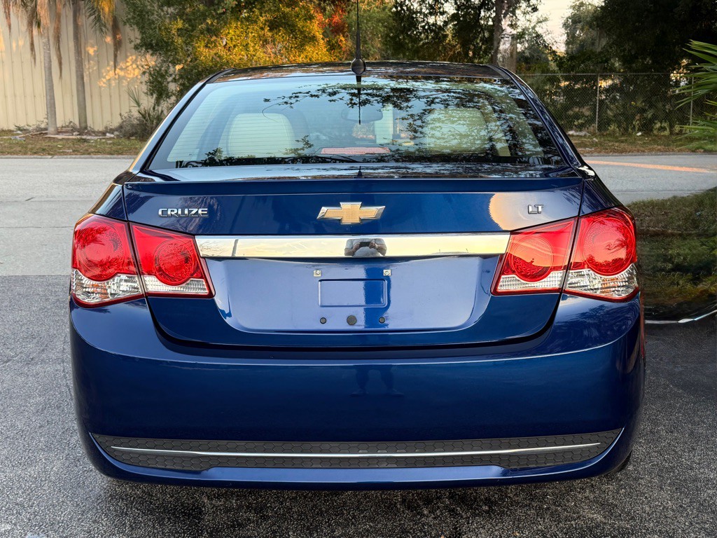 2012 Chevrolet Cruze Image 16