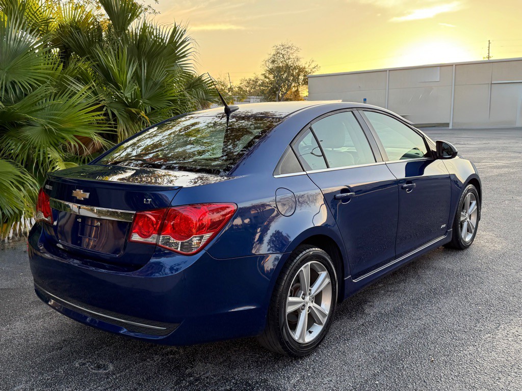 2012 Chevrolet Cruze Image 18