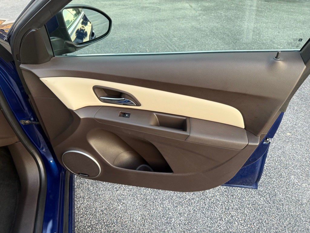 2012 Chevrolet Cruze Image 22