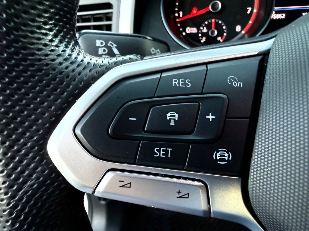 2021 Volkswagen Atlas Cross Sport Image 9