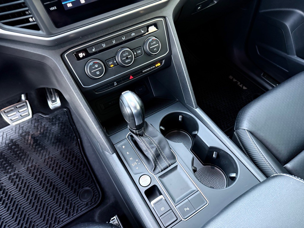 2021 Volkswagen Atlas Cross Sport Image 12