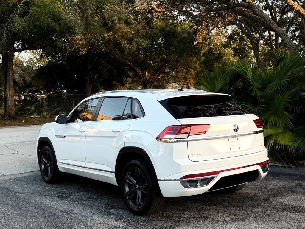 2021 Volkswagen Atlas Cross Sport Image 14