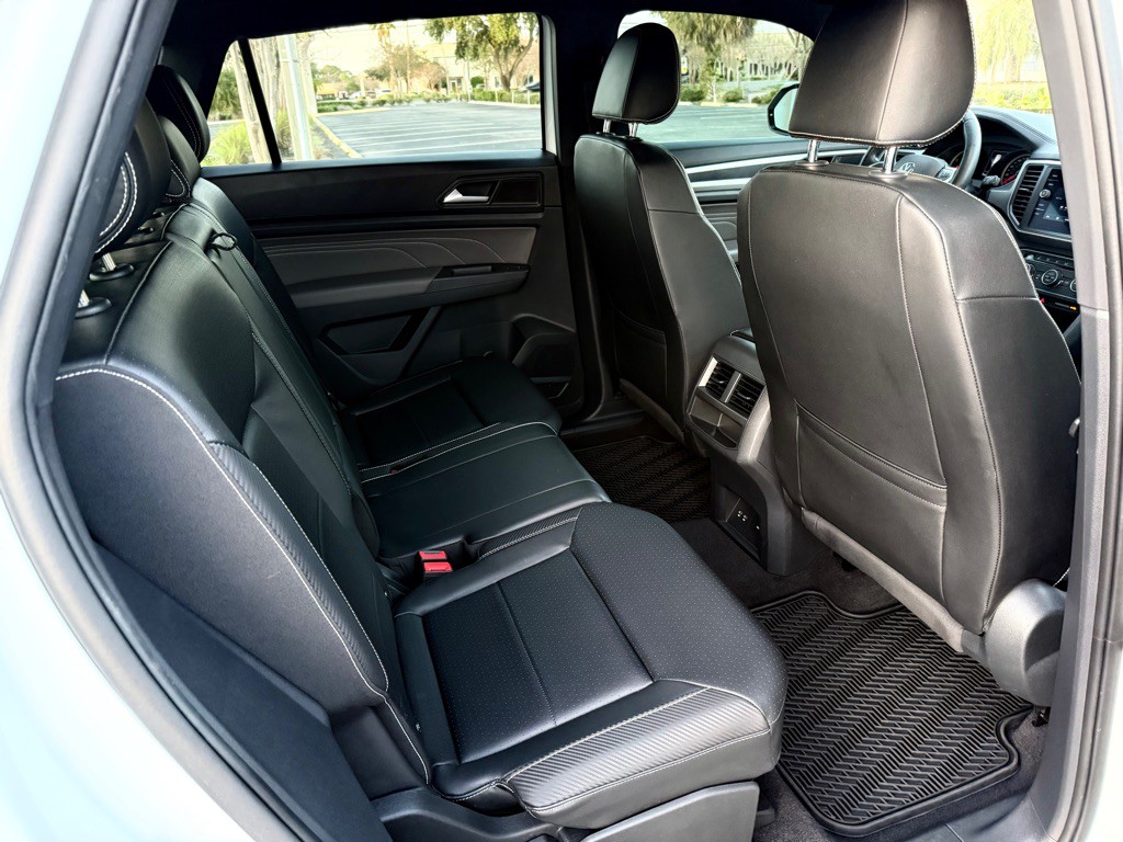 2021 Volkswagen Atlas Cross Sport Image 20