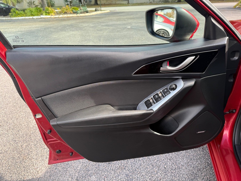 2015 Mazda Mazda3 Image 5