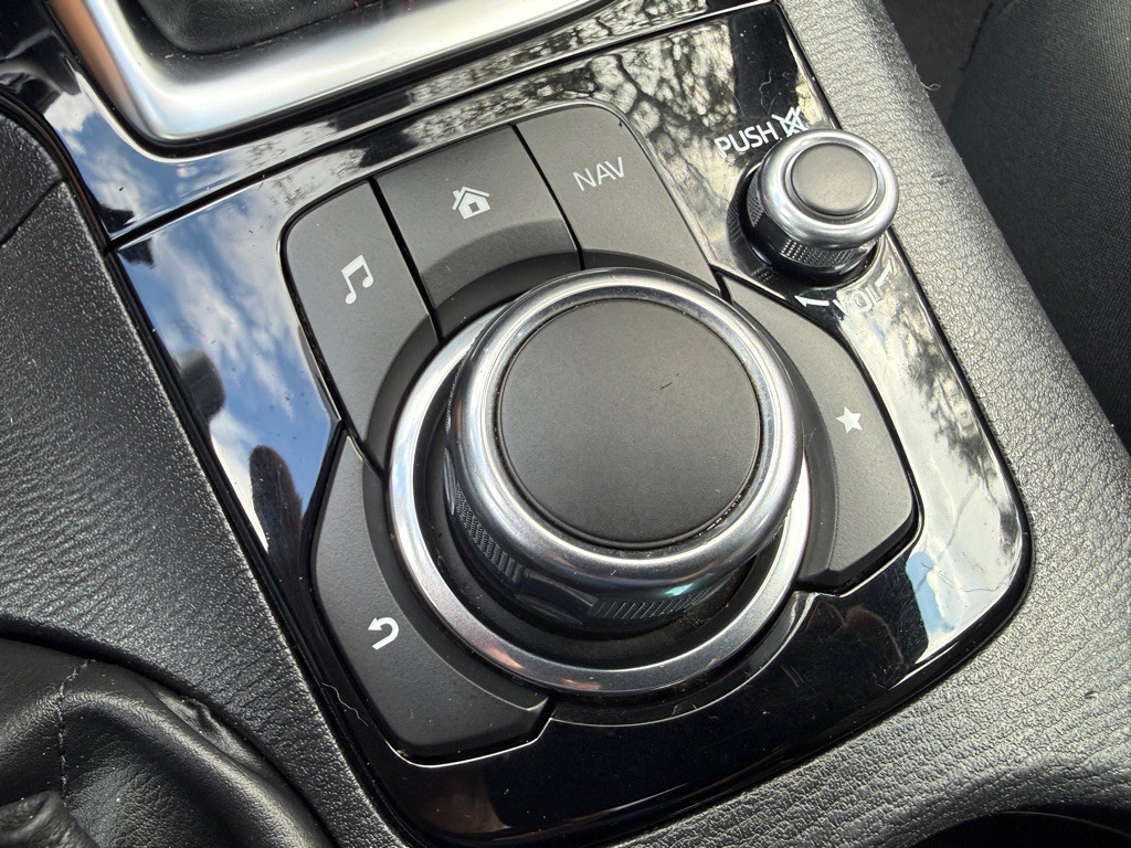 2015 Mazda Mazda3 Image 12