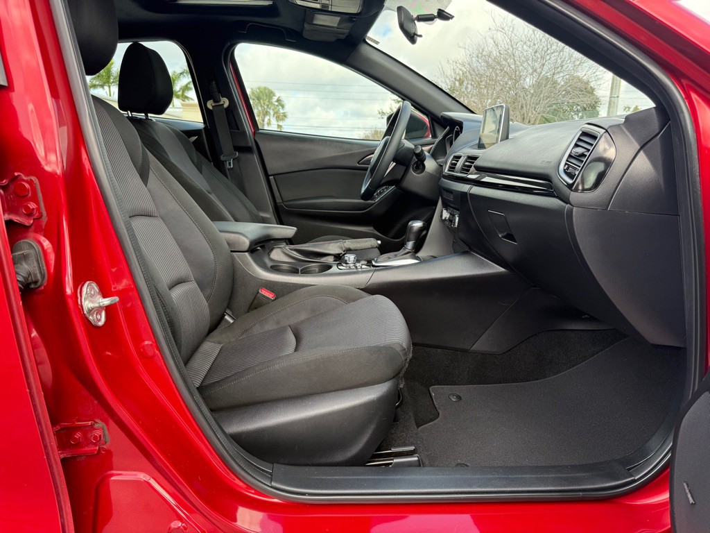 2015 Mazda Mazda3 Image 23