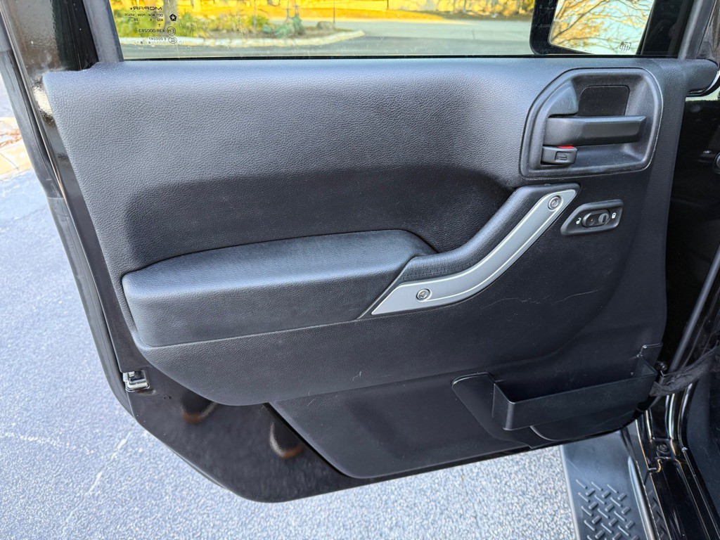 2016 Jeep Wrangler Image 5