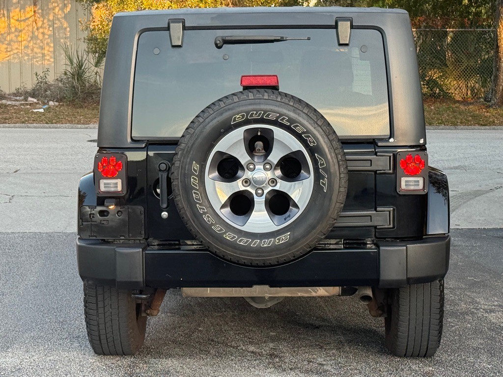 2016 Jeep Wrangler Image 13