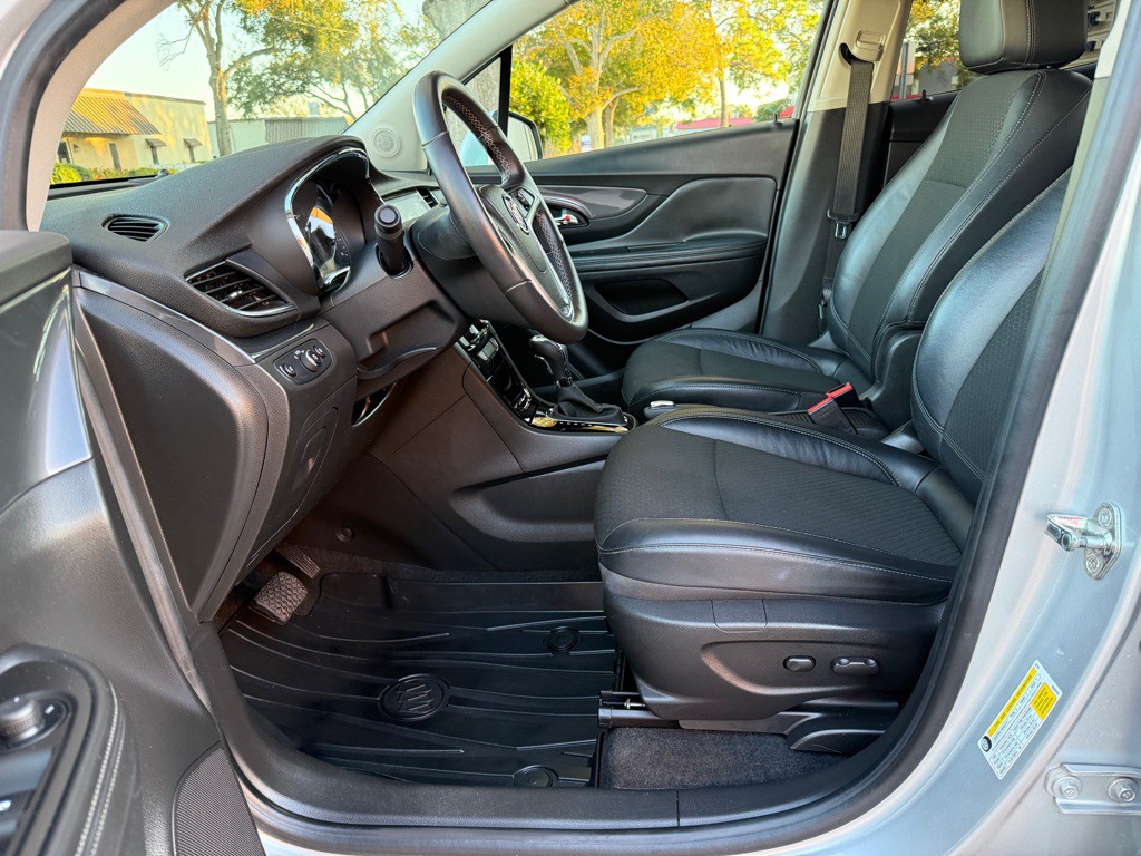 2017 Buick Enclave Image 6