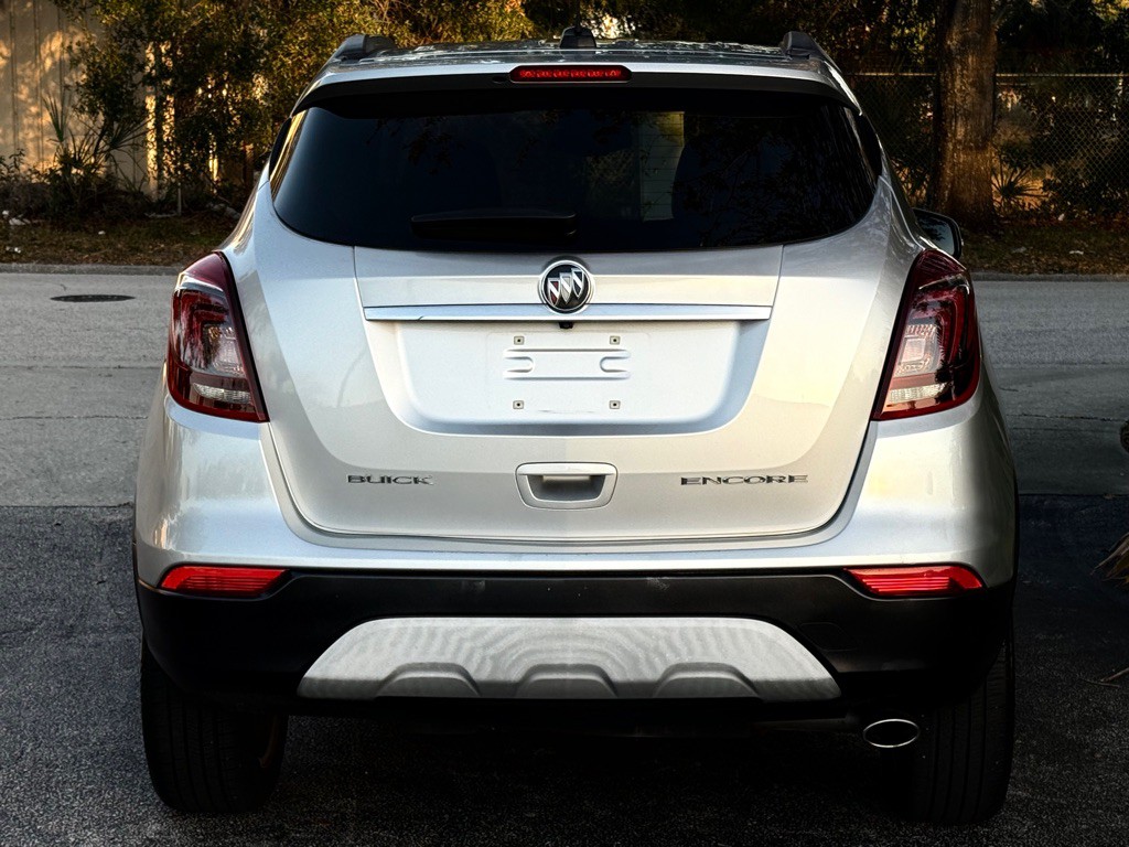 2017 Buick Enclave Image 16