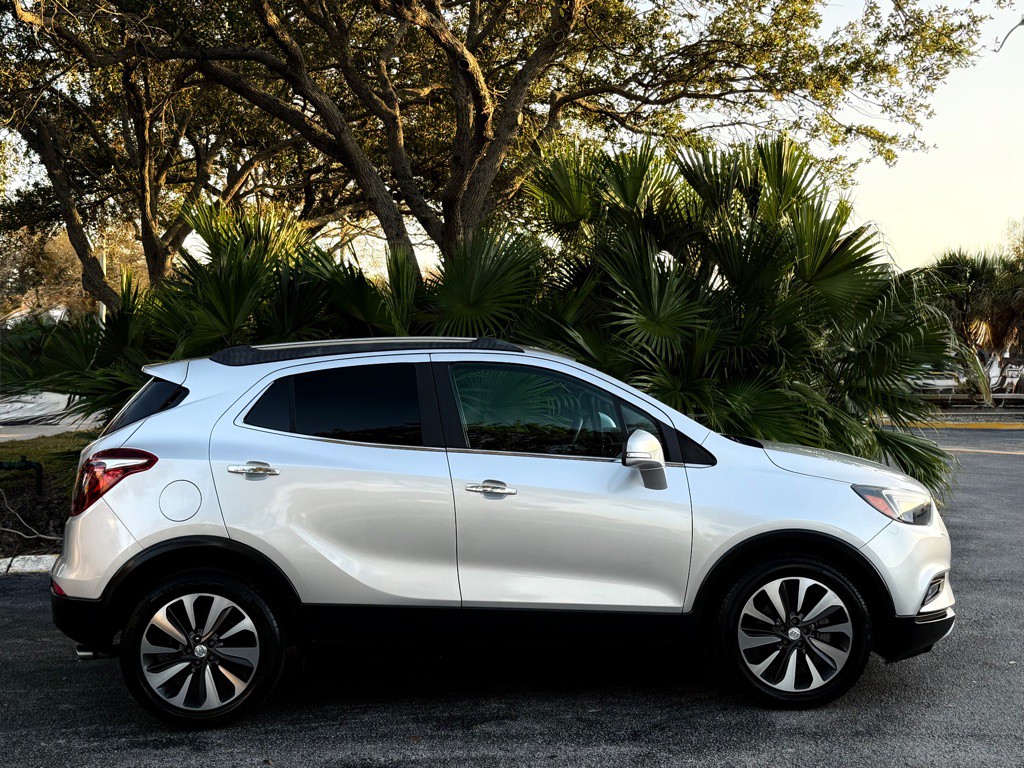 2017 Buick Enclave Image 22