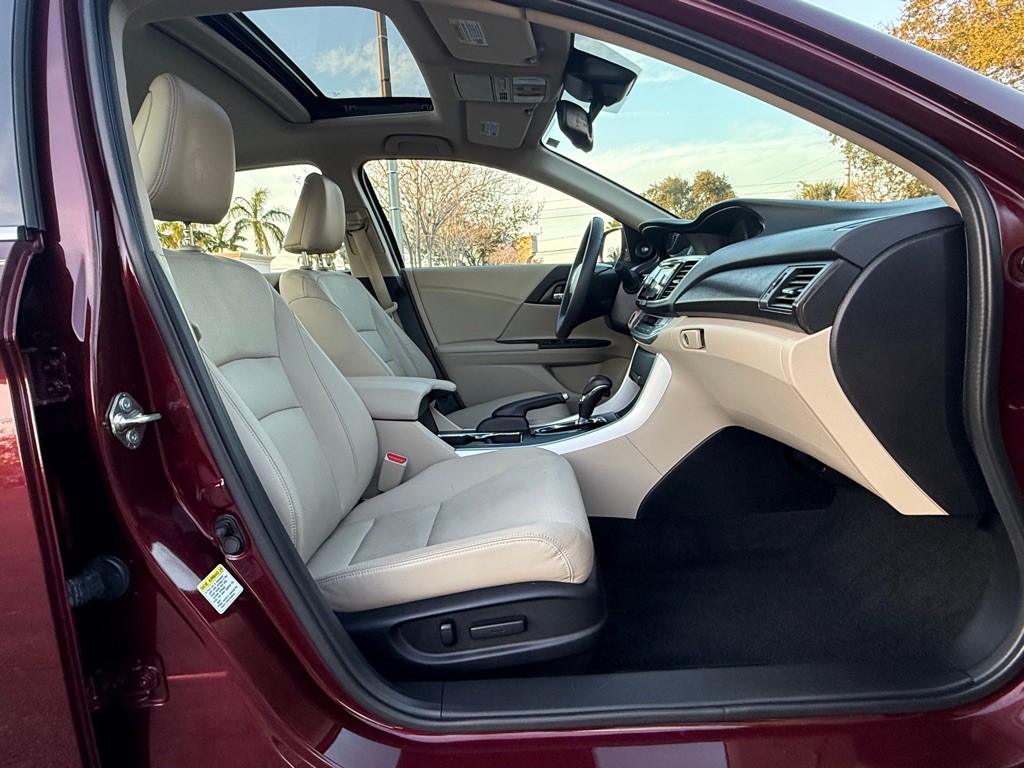 2014 Honda Accord Image 24