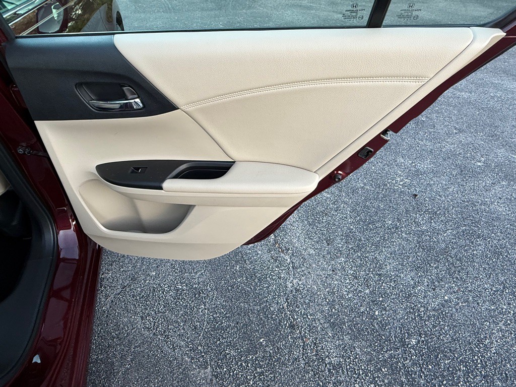 2014 Honda Accord Image 26