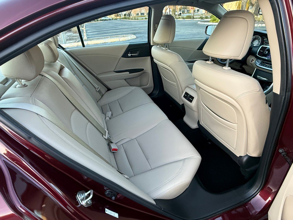 2014 Honda Accord Image 27