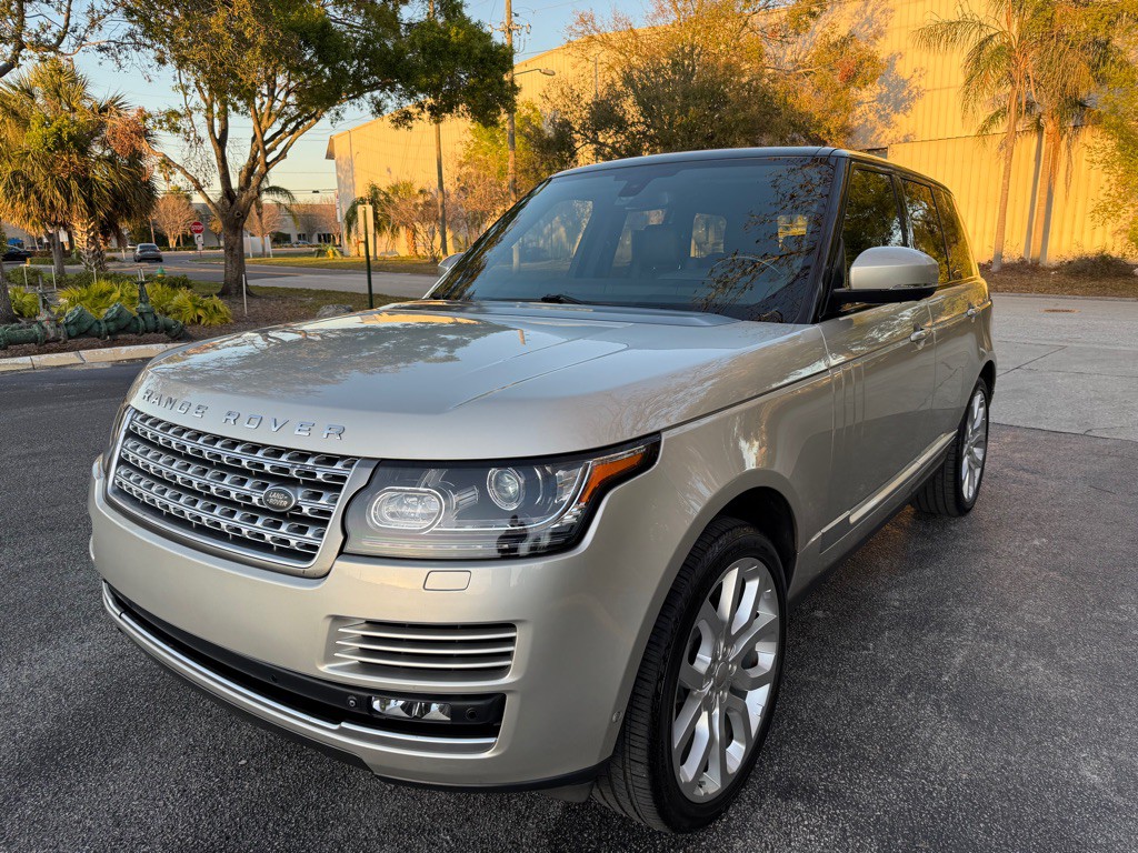 2014 Land Rover Range Rover Image 1