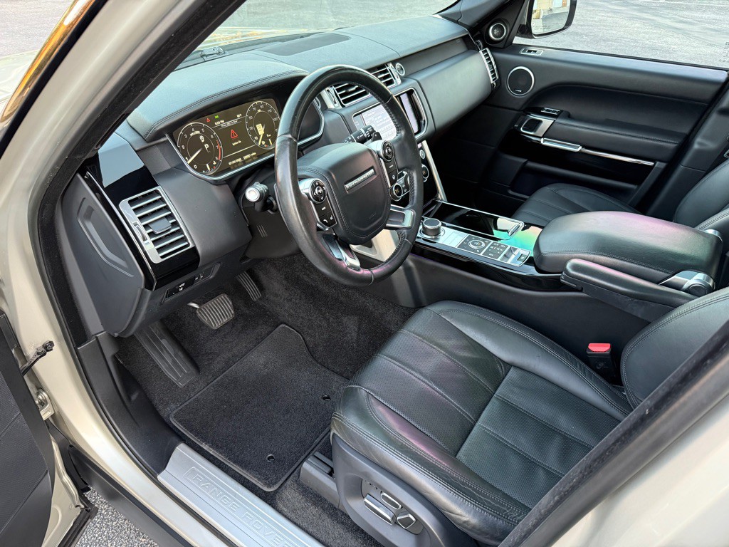 2014 Land Rover Range Rover Image 7