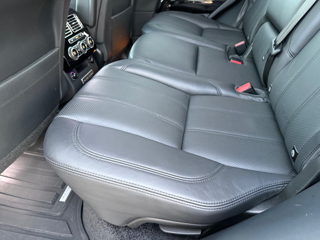 2014 Land Rover Range Rover Image 19