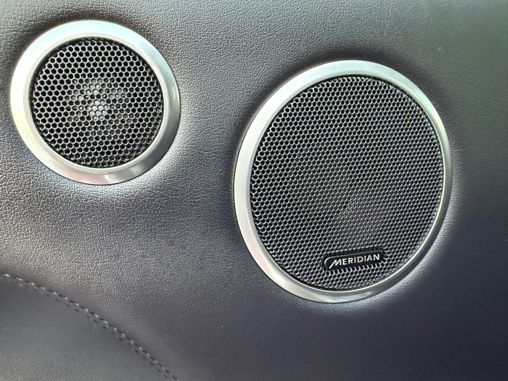 2014 Land Rover Range Rover Image 25