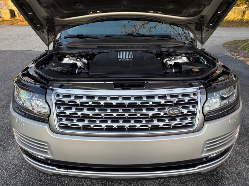 2014 Land Rover Range Rover Image 34