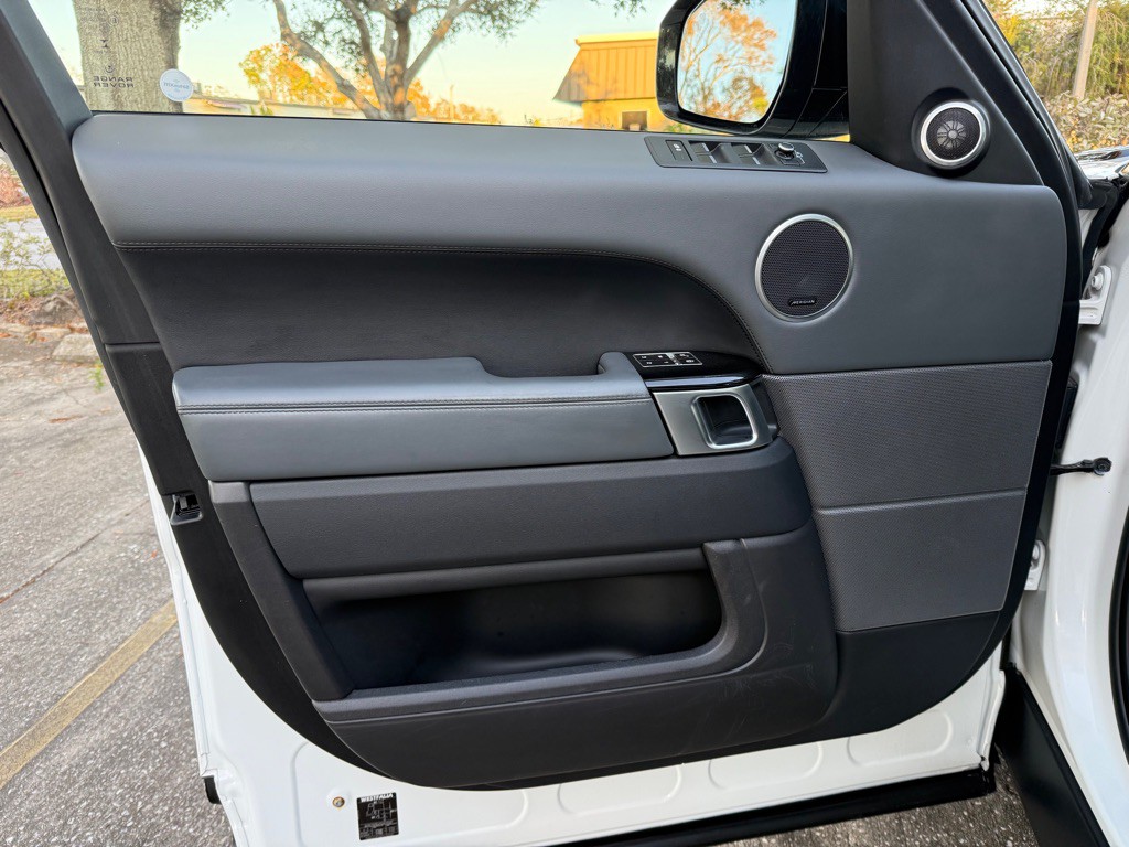 2015 Land Rover Range Rover Sport Image 5