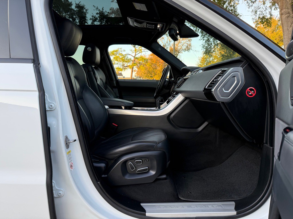 2015 Land Rover Range Rover Sport Image 22