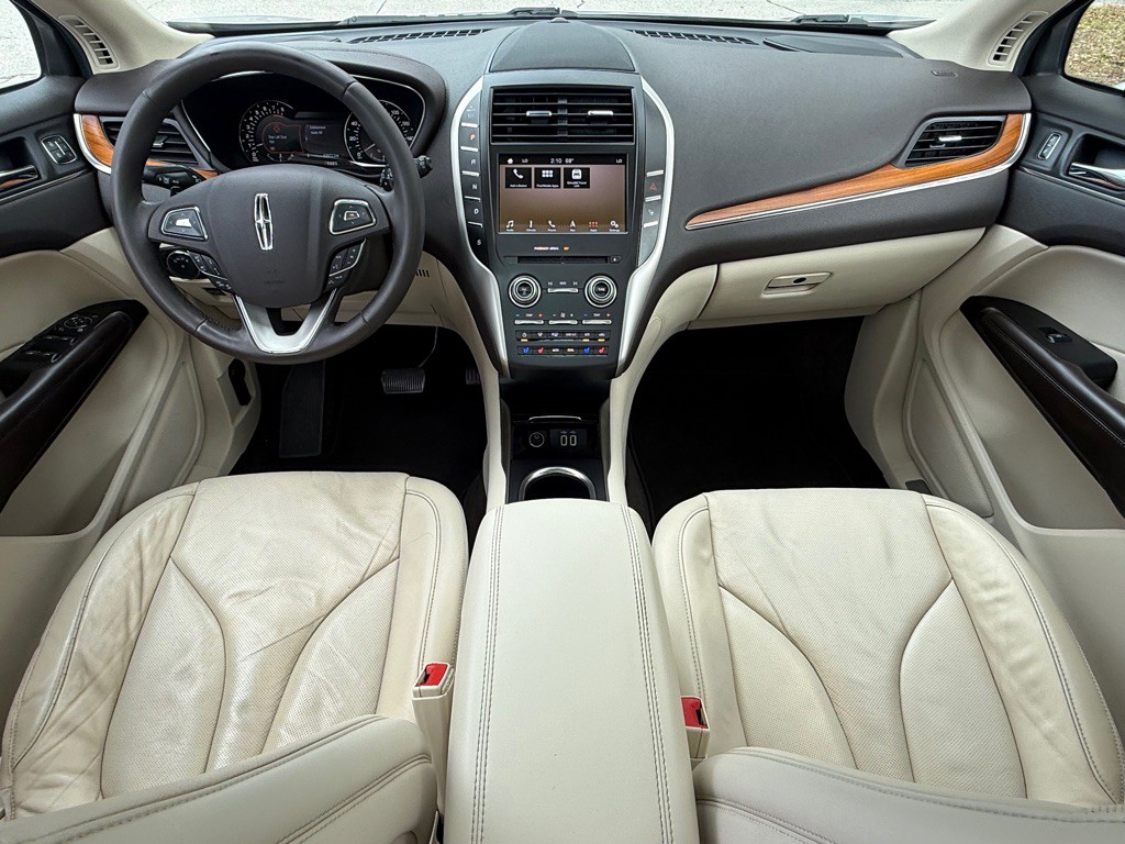 2016 Lincoln MKC Image 8