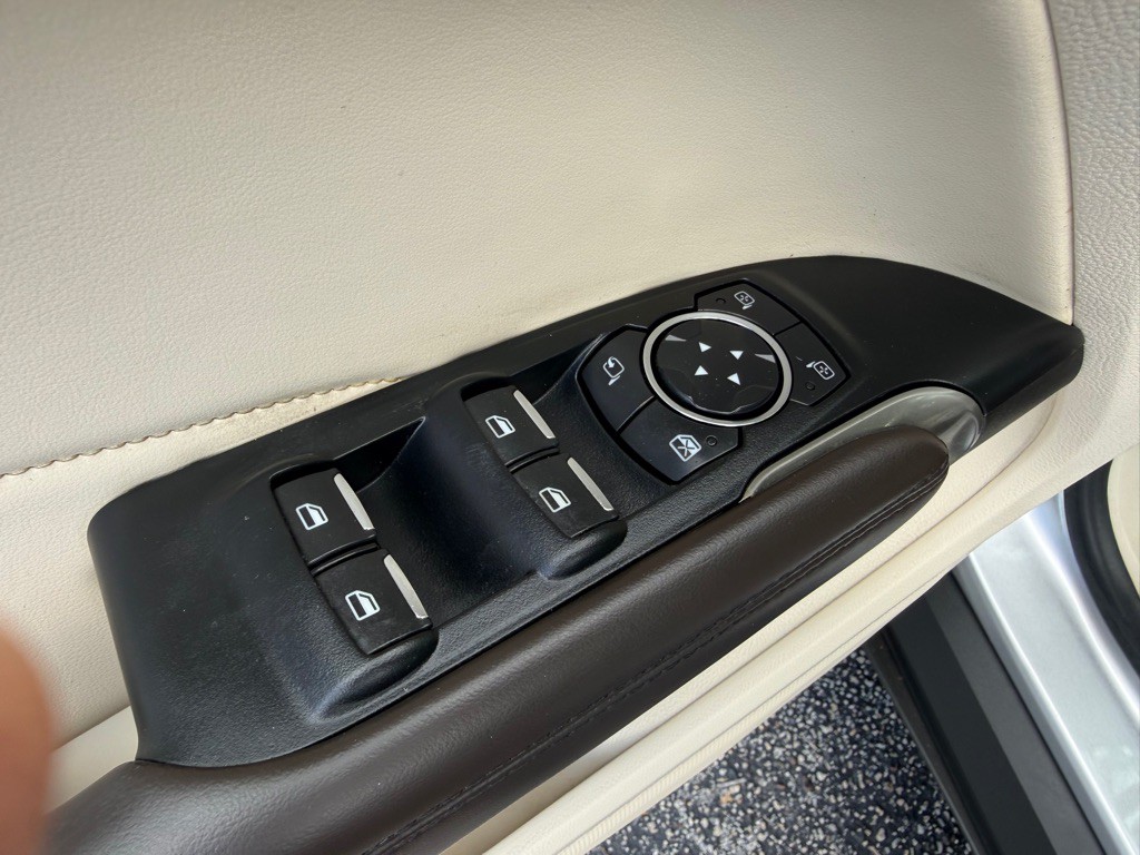 2016 Lincoln MKC Image 13