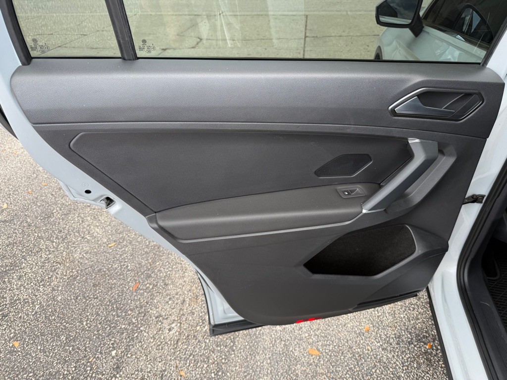 2018 Volkswagen Tiguan Image 12
