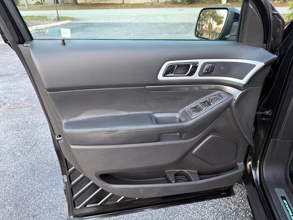 2015 Ford Explorer Image 5