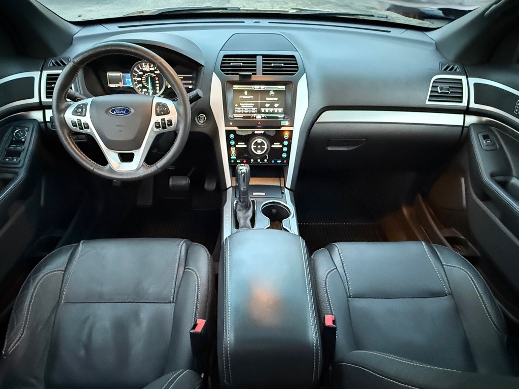 2015 Ford Explorer Image 7