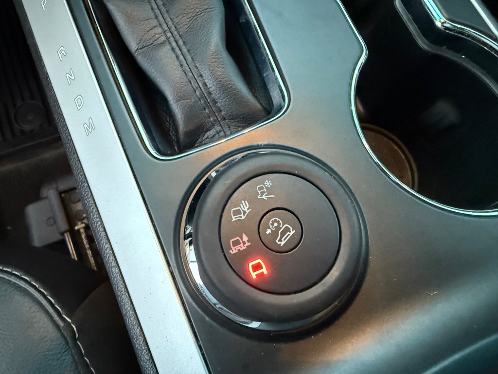 2015 Ford Explorer Image 11