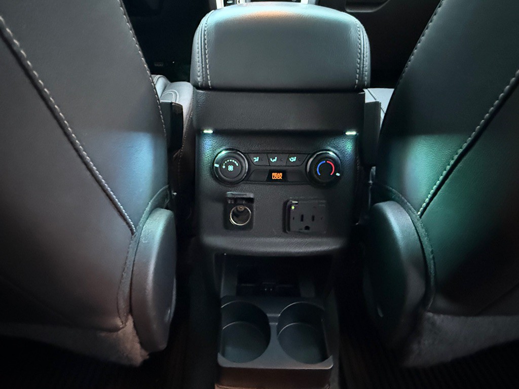2015 Ford Explorer Image 15