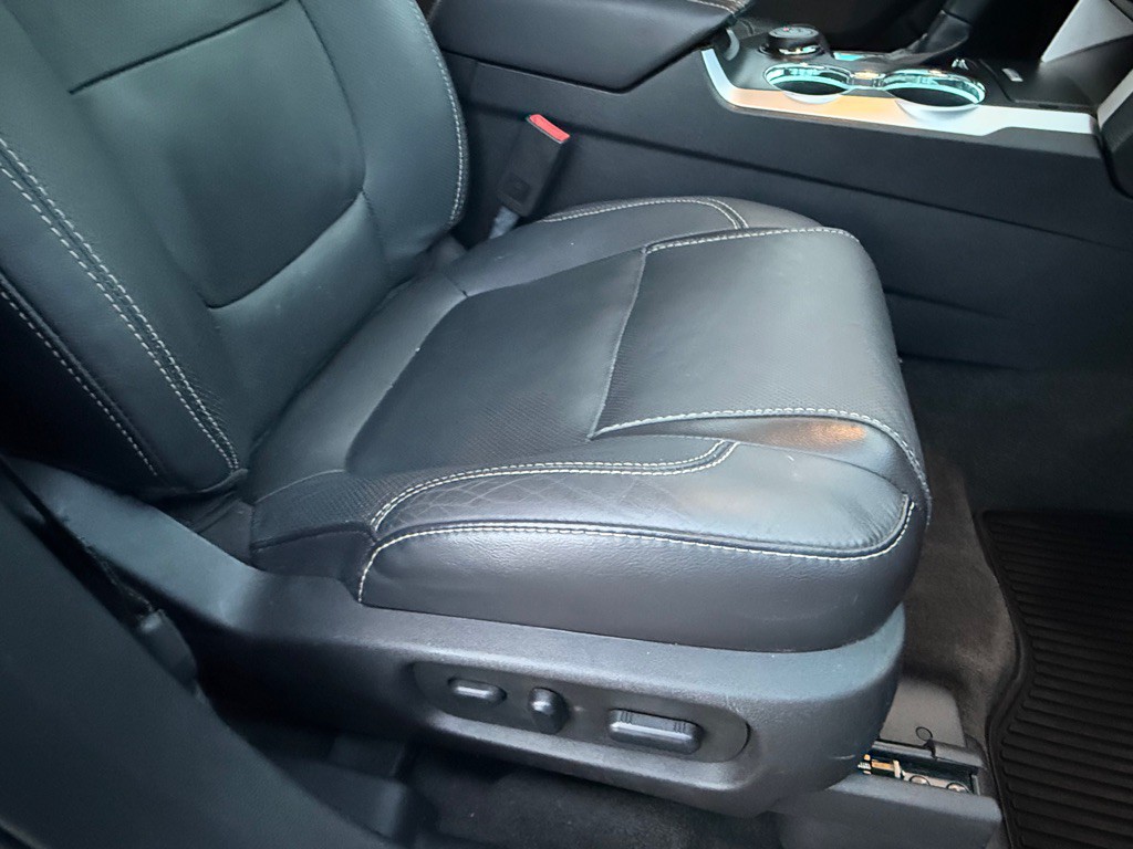 2015 Ford Explorer Image 27