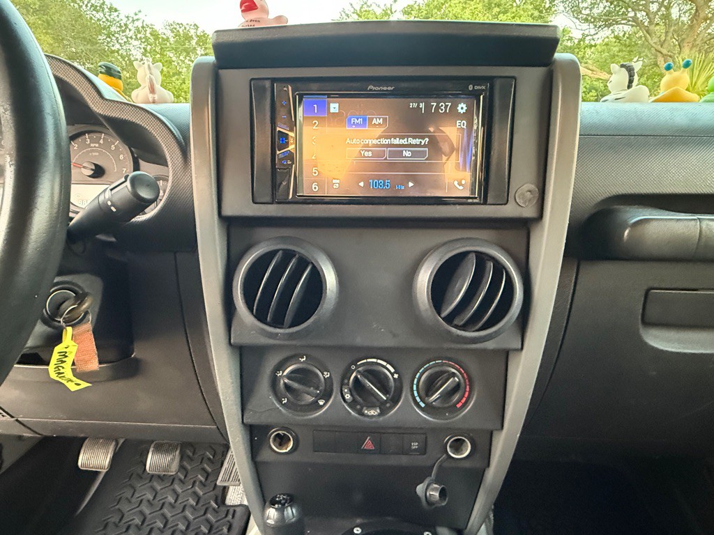 2007 Jeep Wrangler Image 9