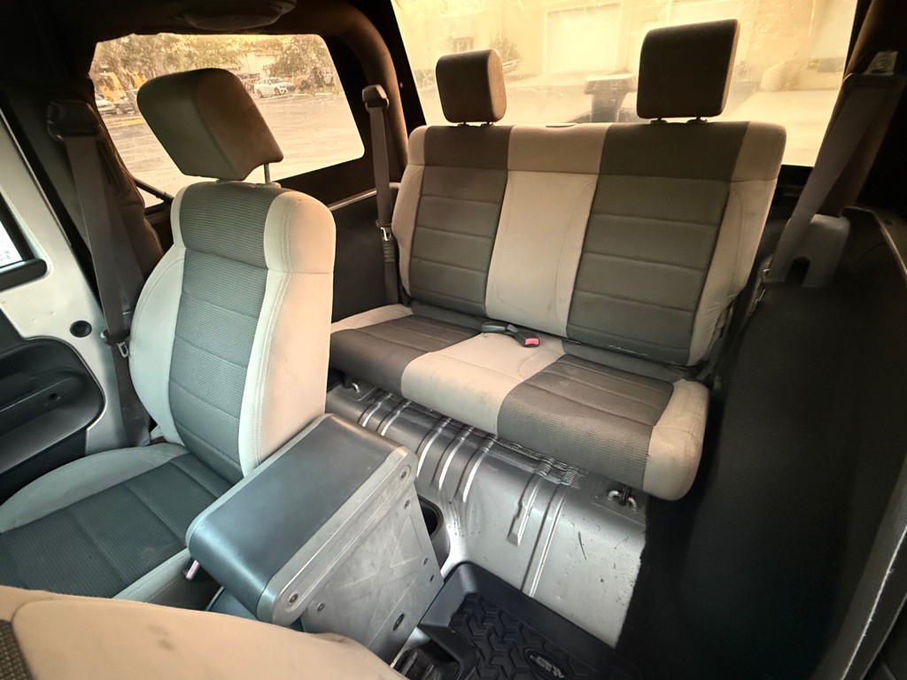 2007 Jeep Wrangler Image 10